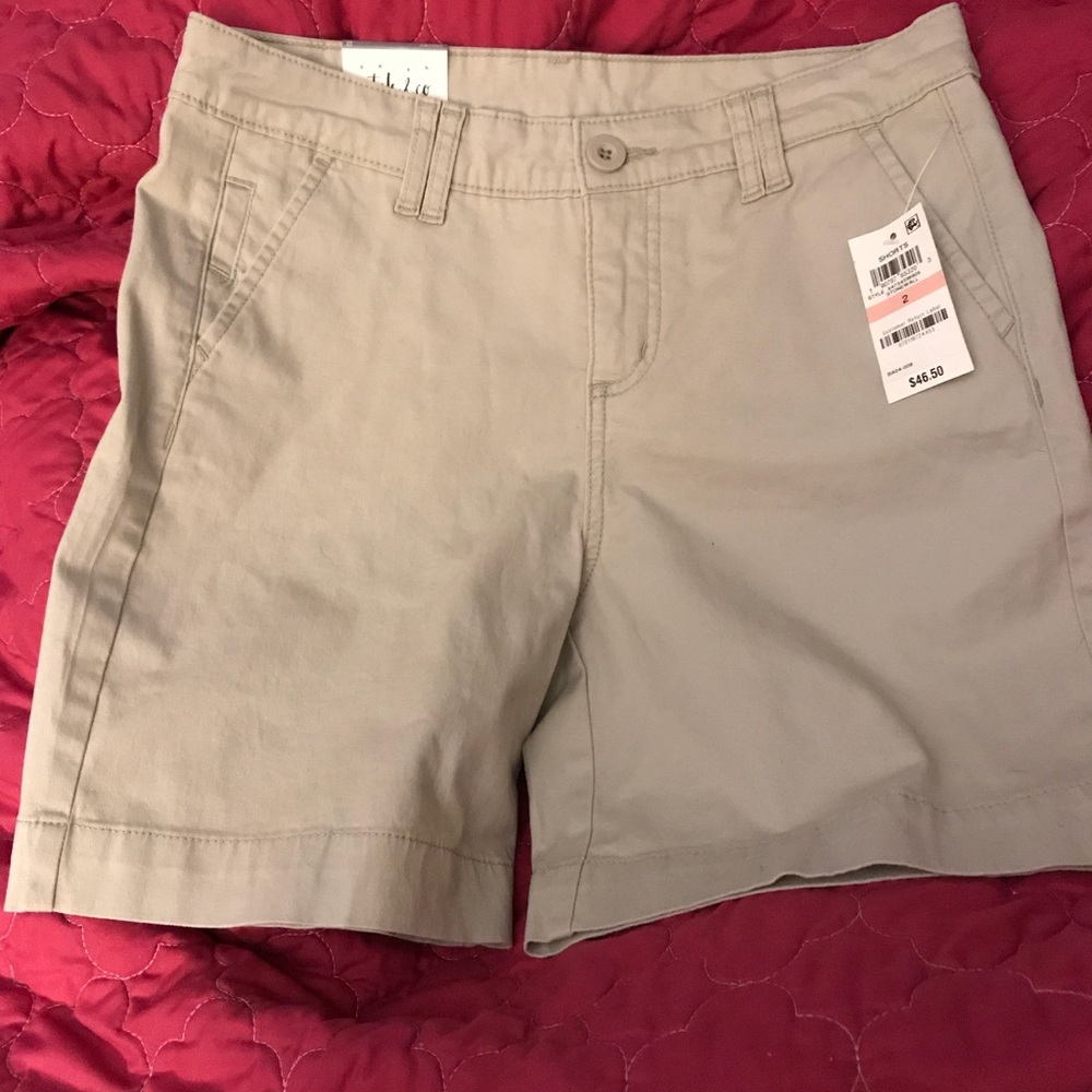 Style and Co khaki shorts size 2